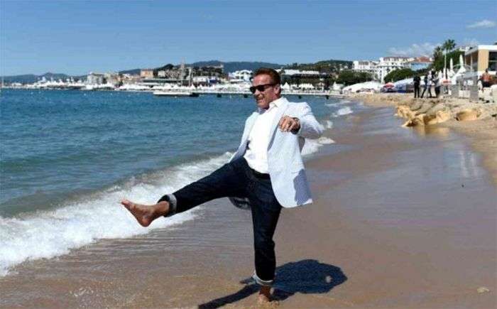 Арнольд Шварценеггер на пляжі в Каннах 40 років потому (4 фото)