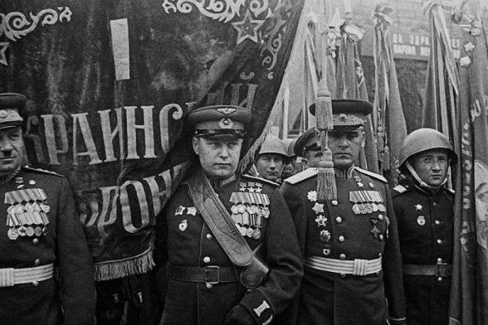 Цікаві факти про параді Перемоги 24 червня 1945 року (12 фото)