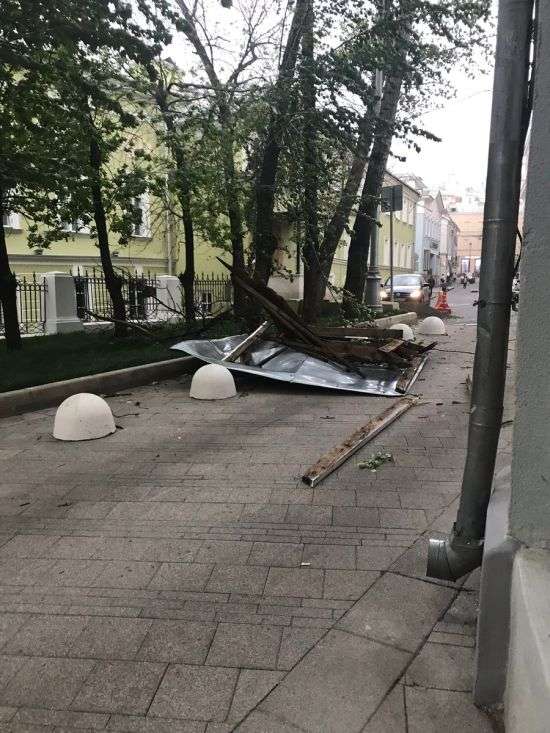 На Москву обрушився ураган (18 фото + 3 відео)