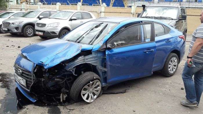 У Воронежі жінка протаранив пять автомобілів (5 фото)