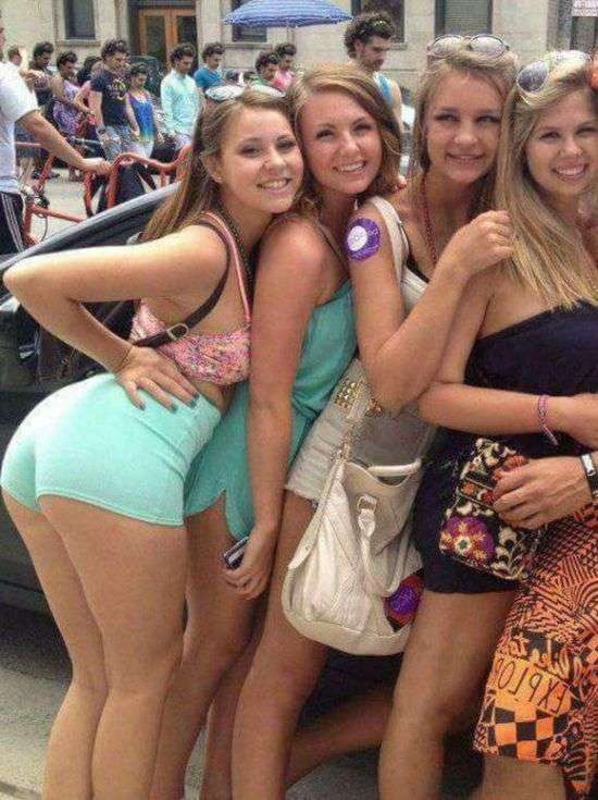 Що незвичайного на цьому фото? (2 фото)