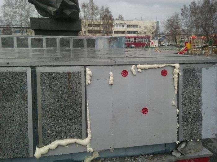 Ремонт меморіалу Великої Вітчизняної війни в Кемеровській області (7 фото)