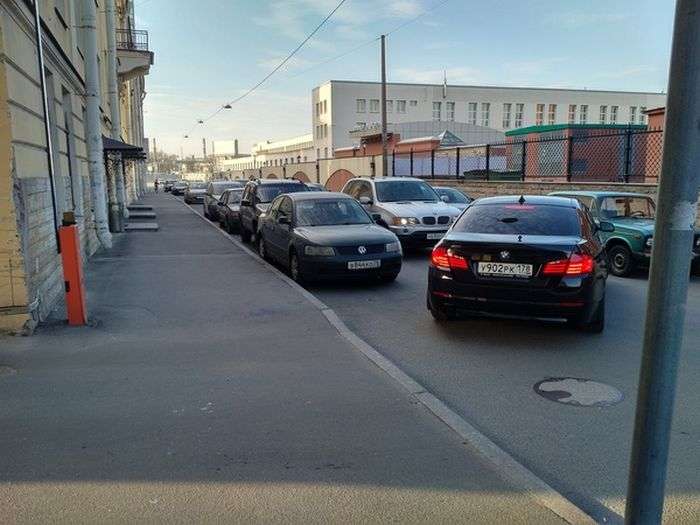 Неадекватні хлопці на BMW (6 фото)