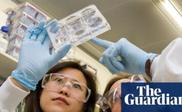 «Пацієнти постраждають»: історії з передової фармацевтичної кризи у Великобританії