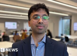 Студенти висміюють кліматичні переговори на тлі глобальних проблем