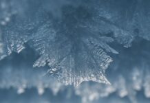 Хмари в Антарктиді: напрочуд мало частинок льоду і що це означає для клімату