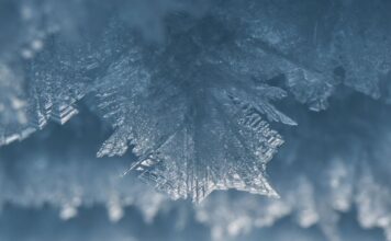 Хмари в Антарктиді: напрочуд мало частинок льоду і що це означає для клімату