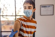 Вакцинація проти ВПЛ для хлопчиків: ключ до глобальної ліквідації раку шийки матки