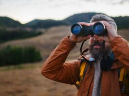 Чому ваш перший телескоп має бути біноклем