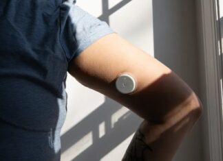 Il paradosso del glucosio: il monitoraggio costante dà potere agli utenti ansiosi?