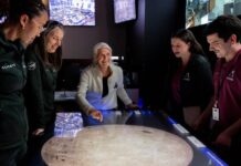 За межами Землі: екіпаж «Artemis II» наближається до історичного обльоту Місяця